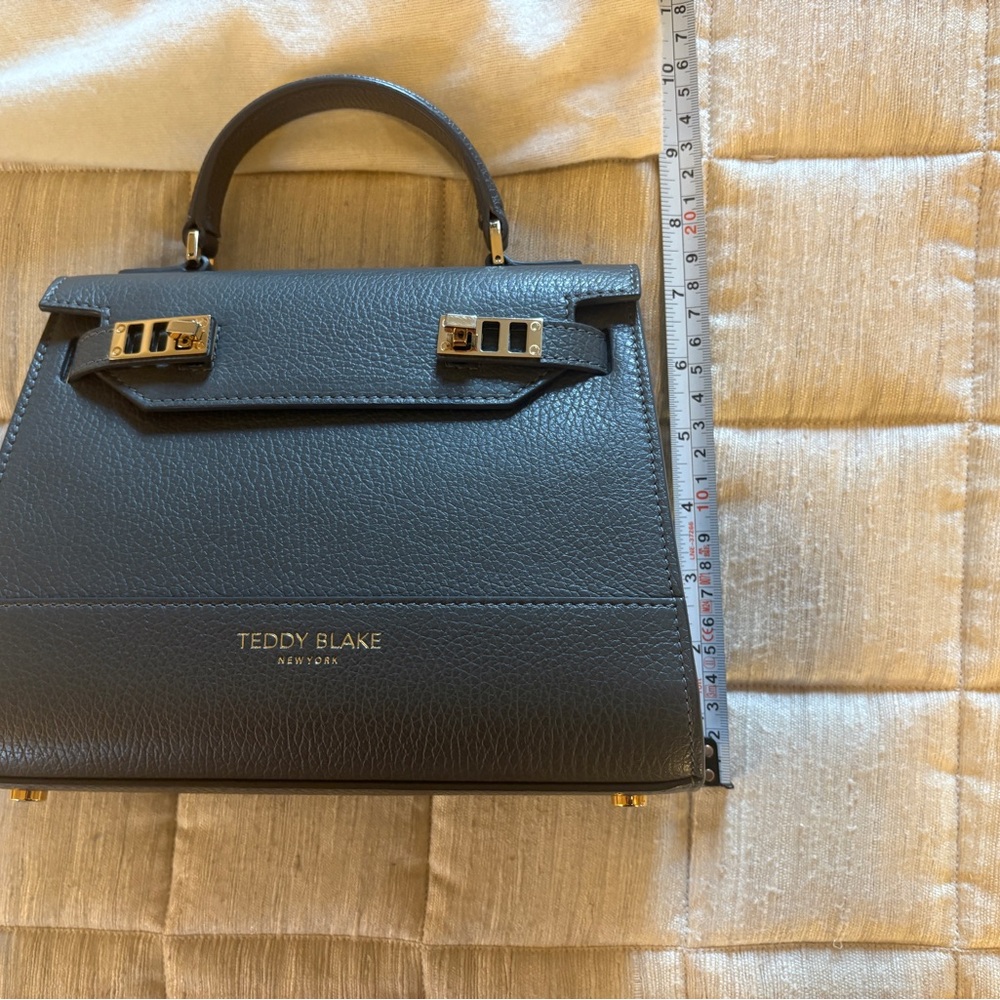 NWOT Teddy Blake 9” Stampato grey  leather bag. Strap for Crossbody & Shoulder